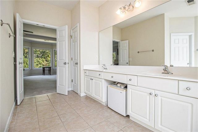 6358 Foggy Oak Drive, Fairburn, GA 30213
