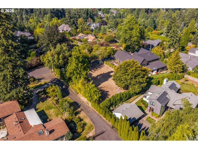 1890 EGAN Way, Lake Oswego, OR 97034