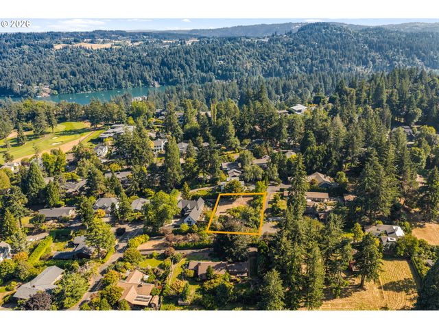1890 EGAN Way, Lake Oswego, OR 97034