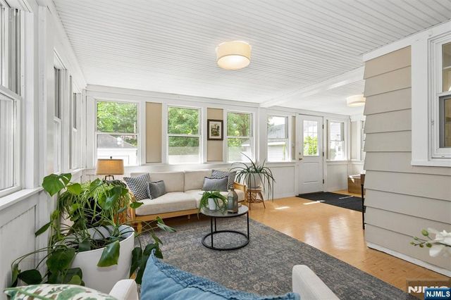 19 Fairview Avenue, Glen Rock, NJ 07452
