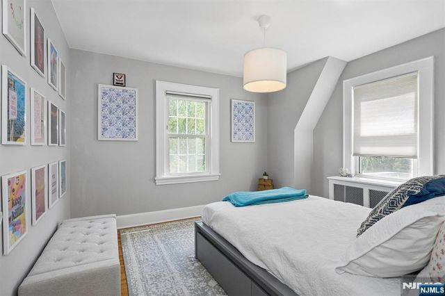 19 Fairview Avenue, Glen Rock, NJ 07452