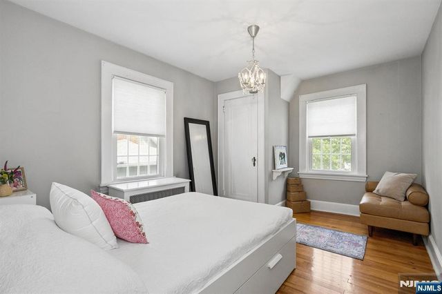 19 Fairview Avenue, Glen Rock, NJ 07452
