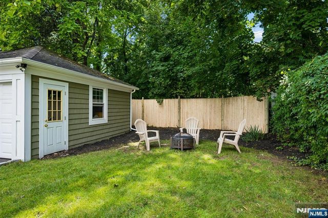 19 Fairview Avenue, Glen Rock, NJ 07452