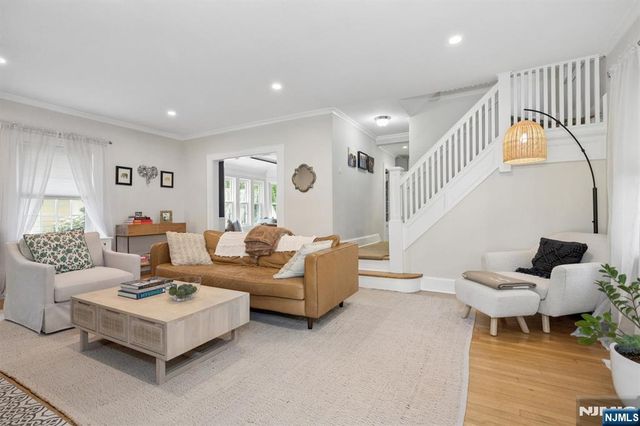 19 Fairview Avenue, Glen Rock, NJ 07452