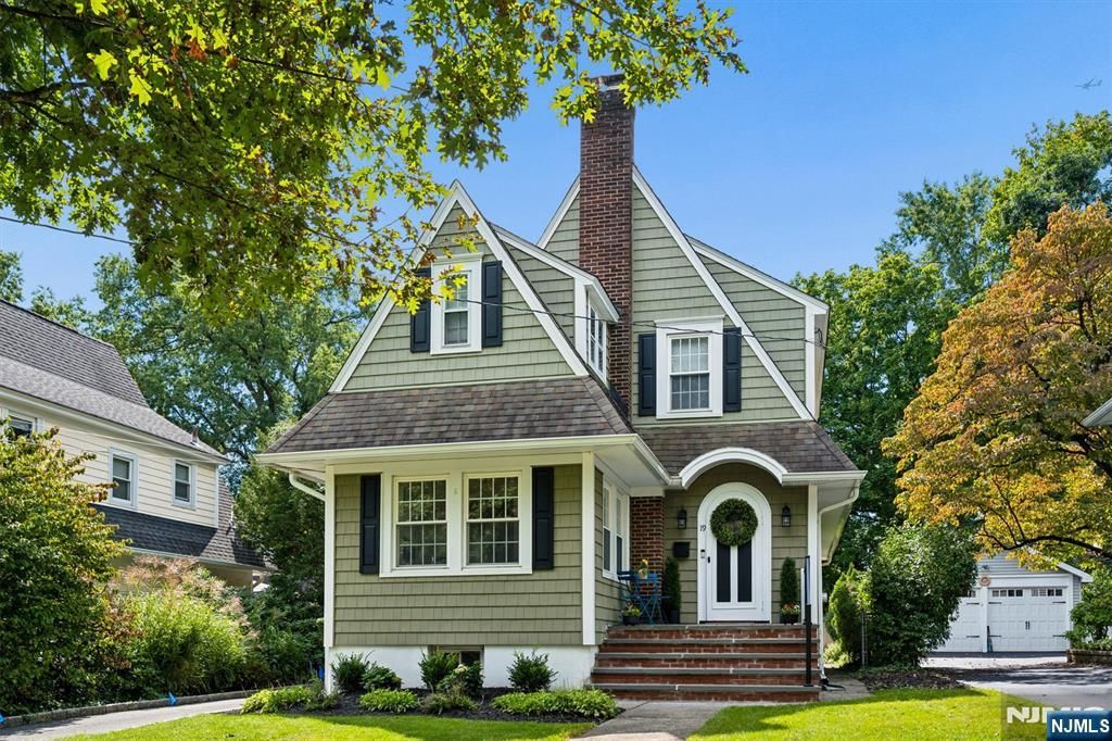 19 Fairview Avenue, Glen Rock, NJ 07452