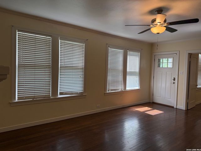 6711 Broadway, San Antonio, TX 78209