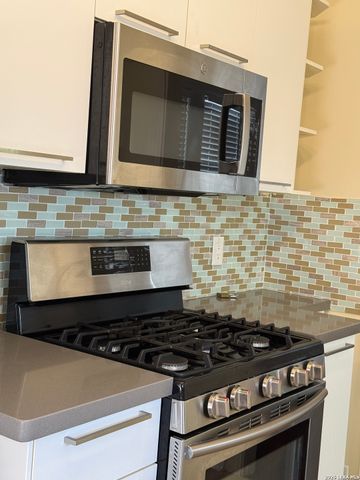 6711 Broadway, San Antonio, TX 78209