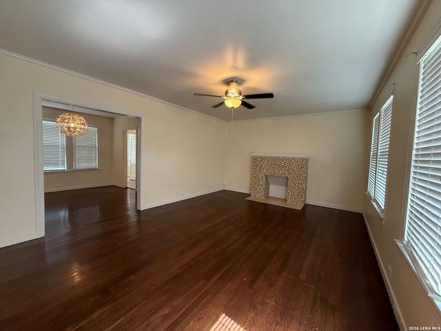 6711 Broadway, San Antonio, TX 78209