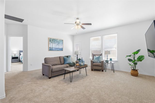 109 Red Fox Lane, Denton, TX 76210