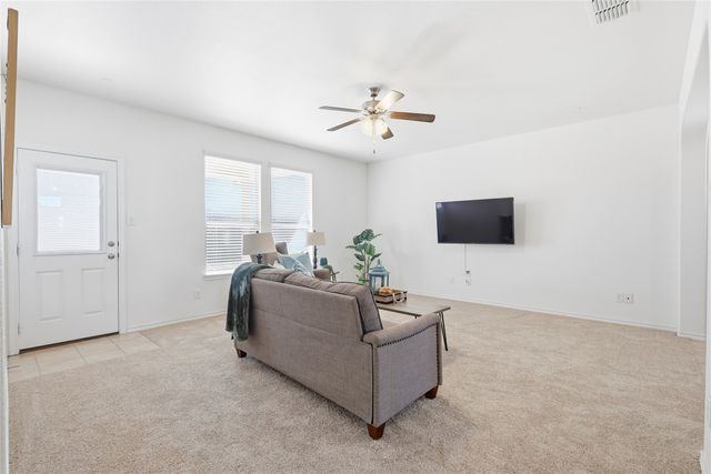 109 Red Fox Lane, Denton, TX 76210