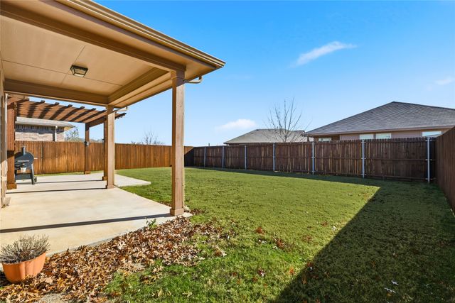 109 Red Fox Lane, Denton, TX 76210