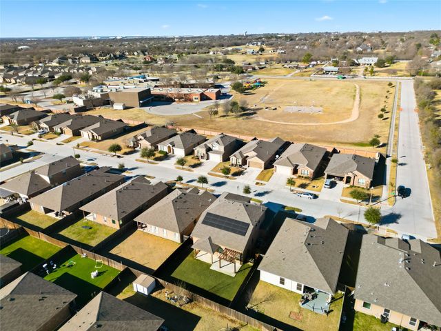 109 Red Fox Lane, Denton, TX 76210