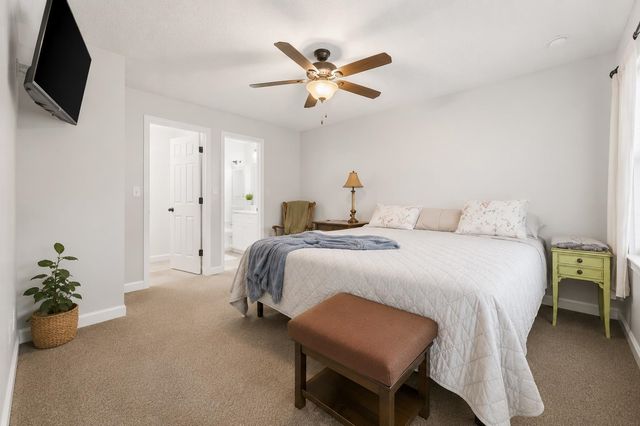 5117 S 1st St., Murrells Inlet, SC 29576