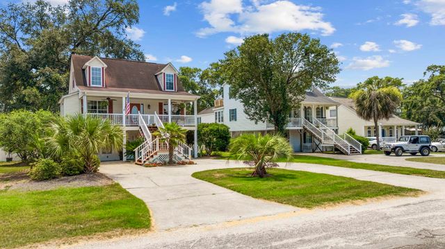 5117 S 1st St., Murrells Inlet, SC 29576
