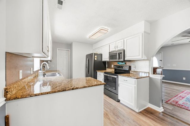 5117 S 1st St., Murrells Inlet, SC 29576