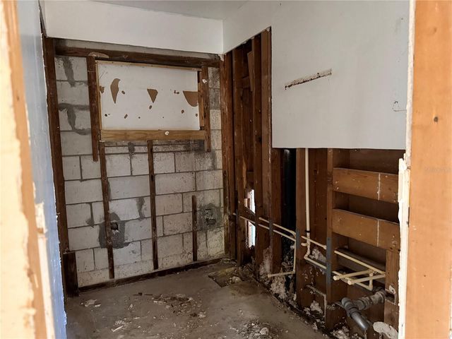 513 WHITE OAK AVENUE, Brandon, FL 33510