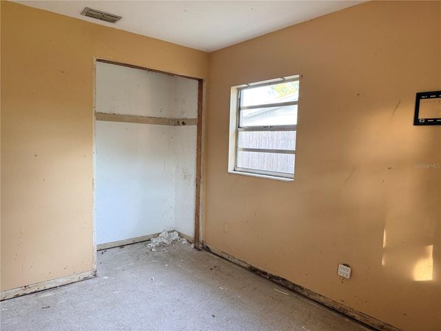 513 WHITE OAK AVENUE, Brandon, FL 33510