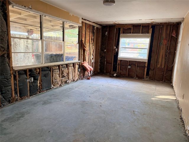 513 WHITE OAK AVENUE, Brandon, FL 33510