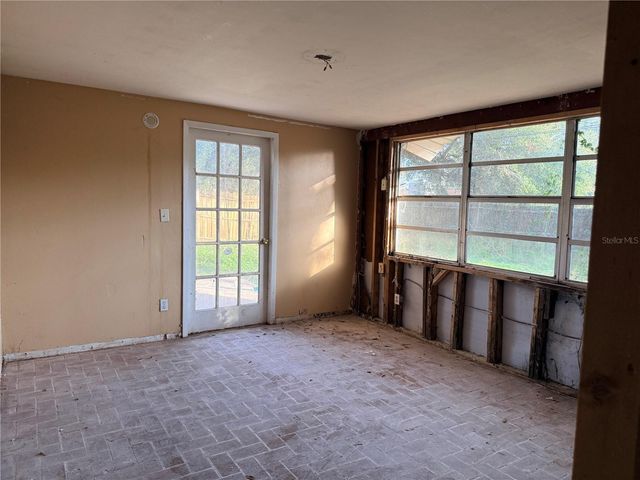 513 WHITE OAK AVENUE, Brandon, FL 33510