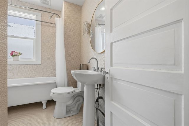 30 Massasoit St, Boston, MA 02136