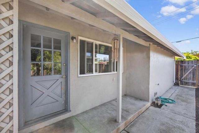 3343 Mckinley Drive, Santa Clara, CA 95051