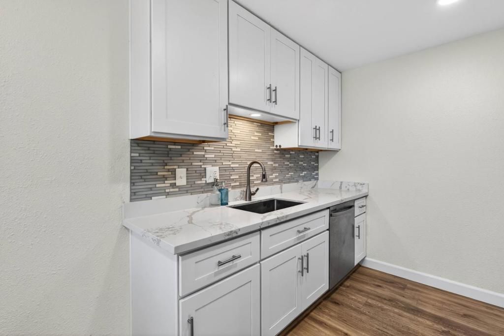 Image 17 of property listing at 3343 Mckinley Drive, Santa Clara, CA 95051