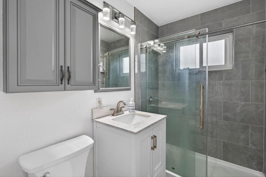 Image 9 of property listing at 3343 Mckinley Drive, Santa Clara, CA 95051