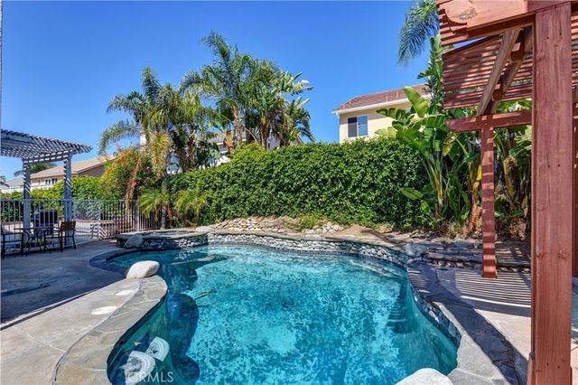 2587 MacBeth Avenue, Corona, CA 92882