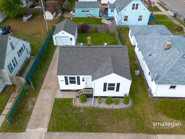 2545 Glenside Boulevard, Muskegon, MI 49441