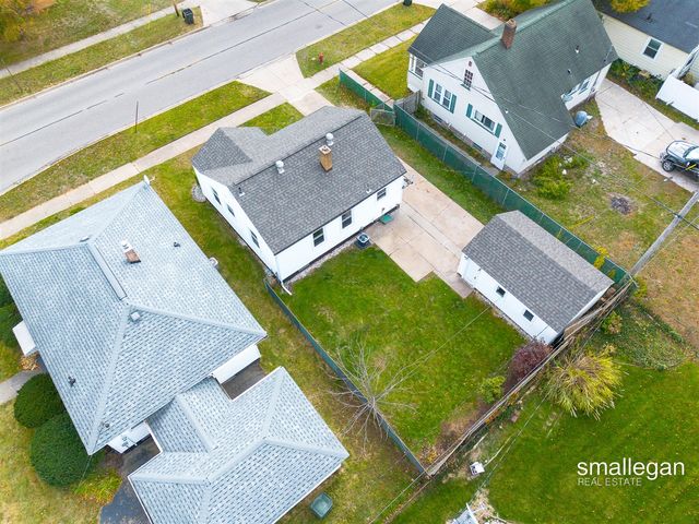 2545 Glenside Boulevard, Muskegon, MI 49441