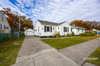 2545 Glenside Boulevard, Muskegon, MI 49441