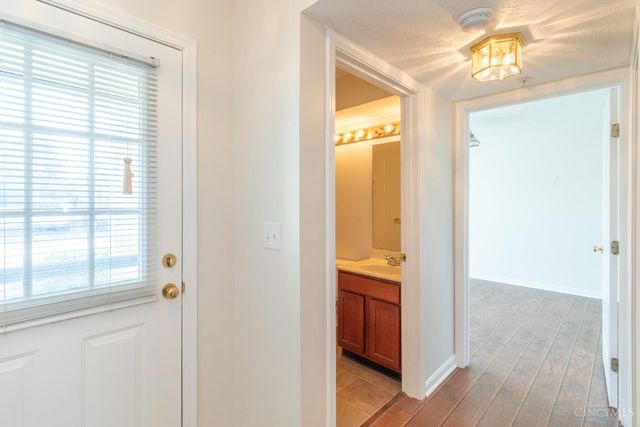 2021 Commons Circle, Batavia Twp, OH 45103