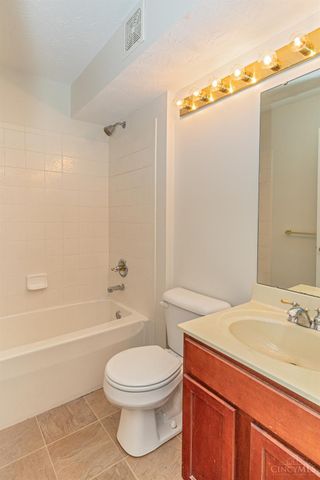 2021 Commons Circle, Batavia Twp, OH 45103