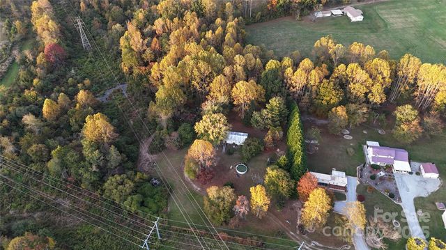 160 Lost Creek Drive, Flat Rock, NC 28731