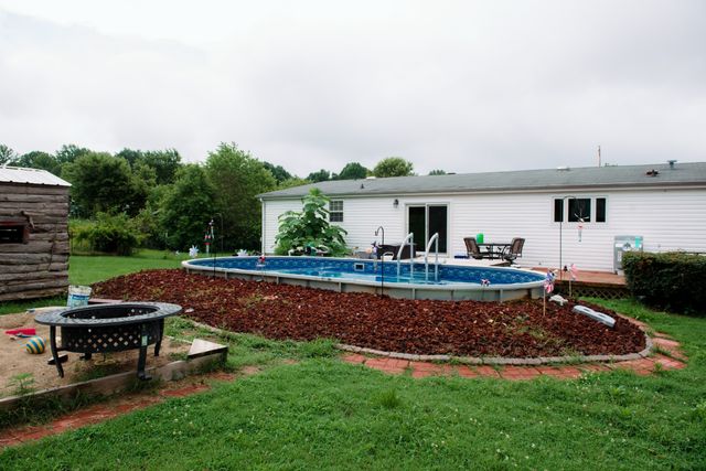 417 Buttermilk Hollow Rd, Bethpage, TN 37022