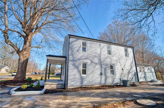 1013 Willow Road, Greensboro, NC 27401