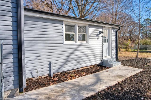 1013 Willow Road, Greensboro, NC 27401