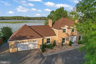 18505 CABIN ROAD, Triangle, VA 22172