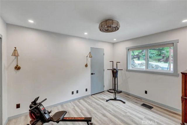 30396 Live Oak Drive, Running Springs, CA 92382