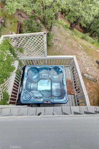 30396 Live Oak Drive, Running Springs, CA 92382