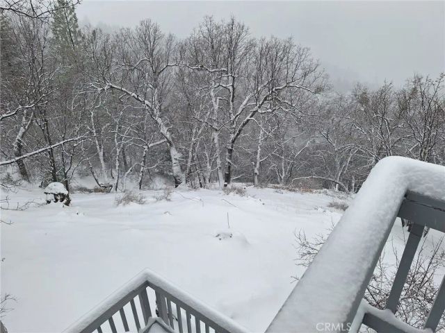 30396 Live Oak Drive, Running Springs, CA 92382