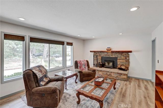 30396 Live Oak Drive, Running Springs, CA 92382