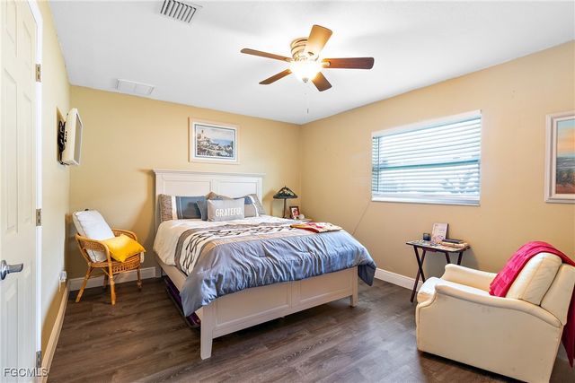 107 SE 39th ST, Cape Coral, FL 33904