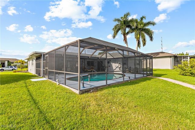 107 SE 39th ST, Cape Coral, FL 33904