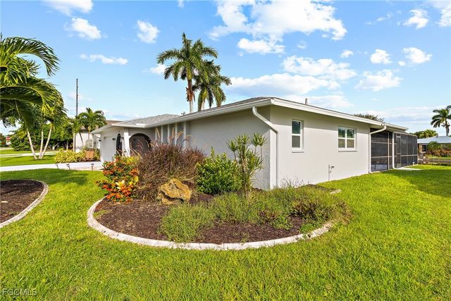 107 SE 39th ST, Cape Coral, FL 33904