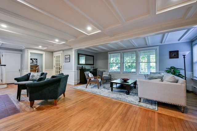 28 Elm St, Norton, MA 02766