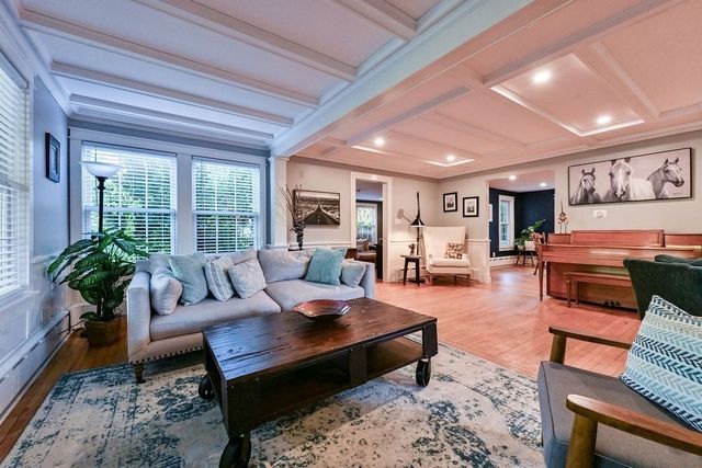 28 Elm St, Norton, MA 02766