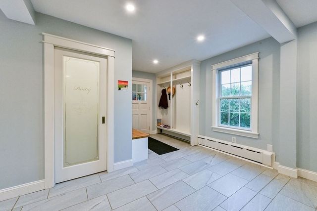 28 Elm St, Norton, MA 02766