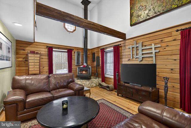 10418 CLIFF MILLS RD, Marshall, VA 20115