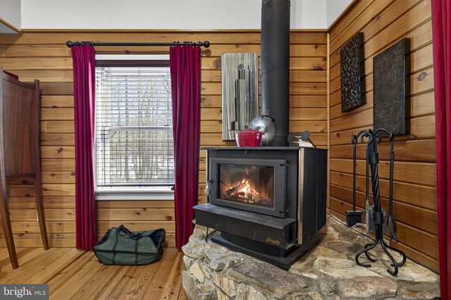 10418 CLIFF MILLS RD, Marshall, VA 20115